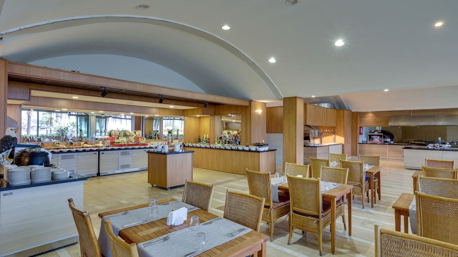 restaurants-main-restaurant