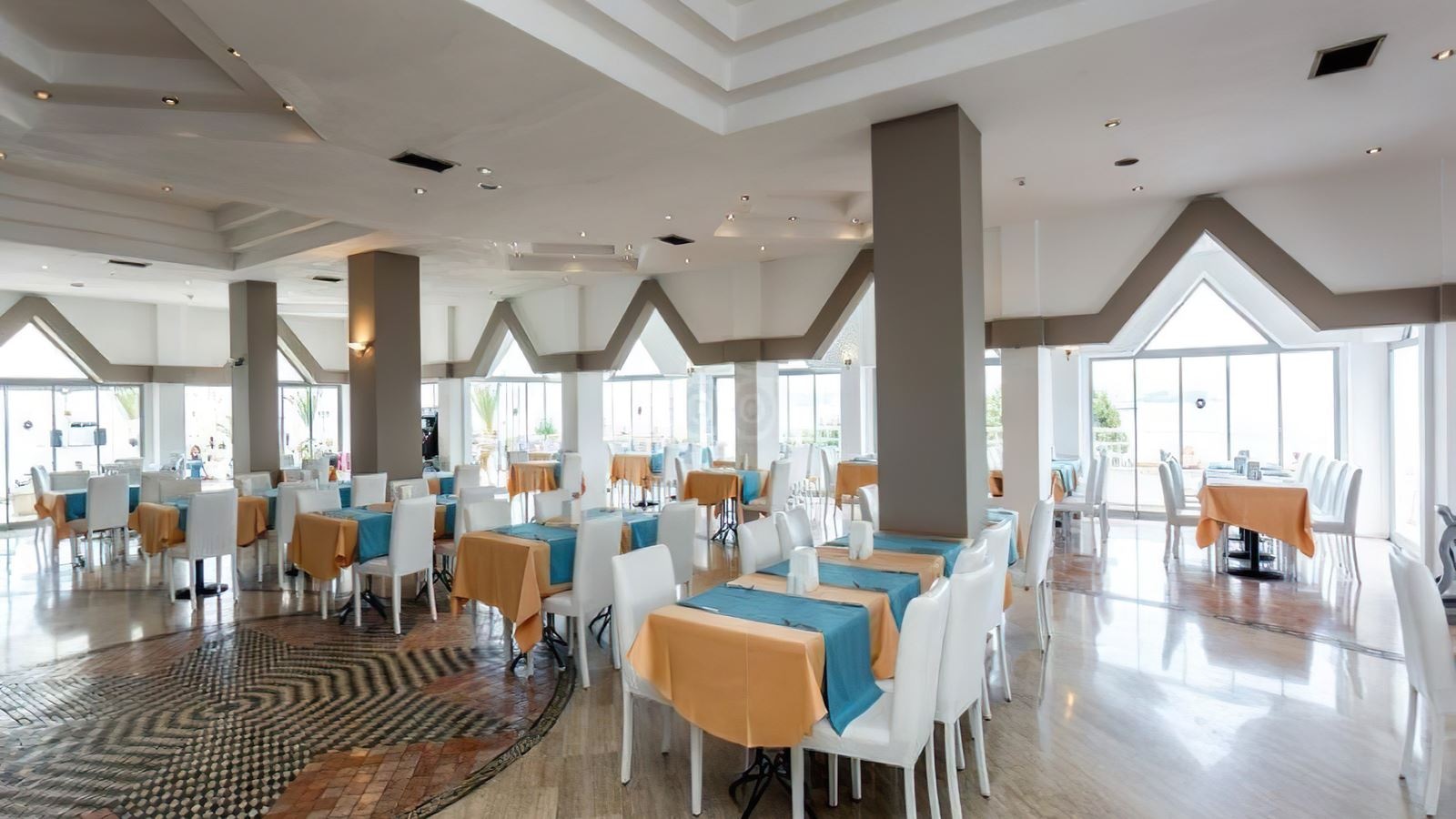 restaurants-main-restaurant