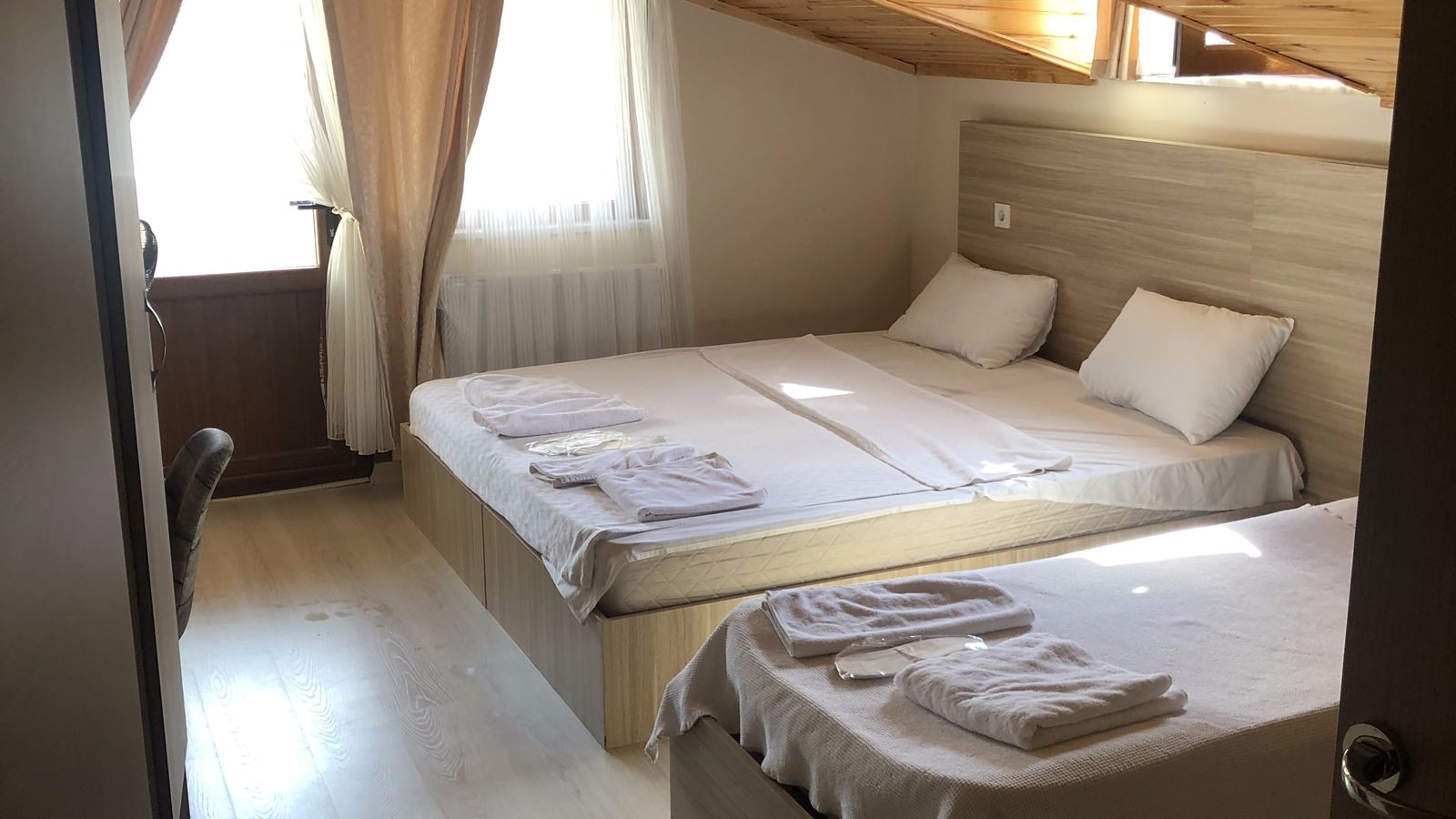 rooms-loft-suit-room