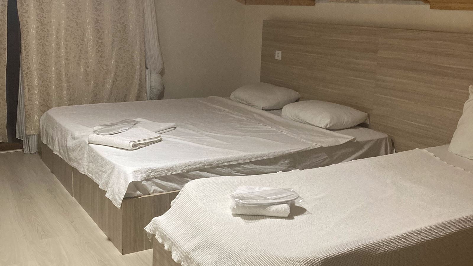 rooms-loft-suit-room