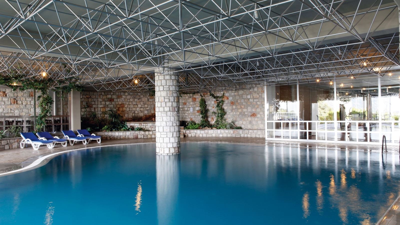 pools-indoor-pool