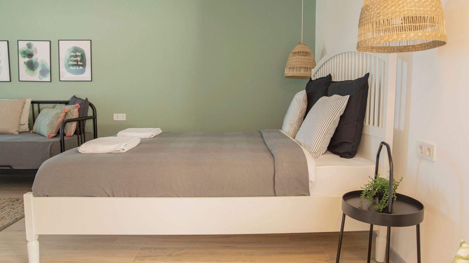 rooms-deluxe-room-with-extra-bed