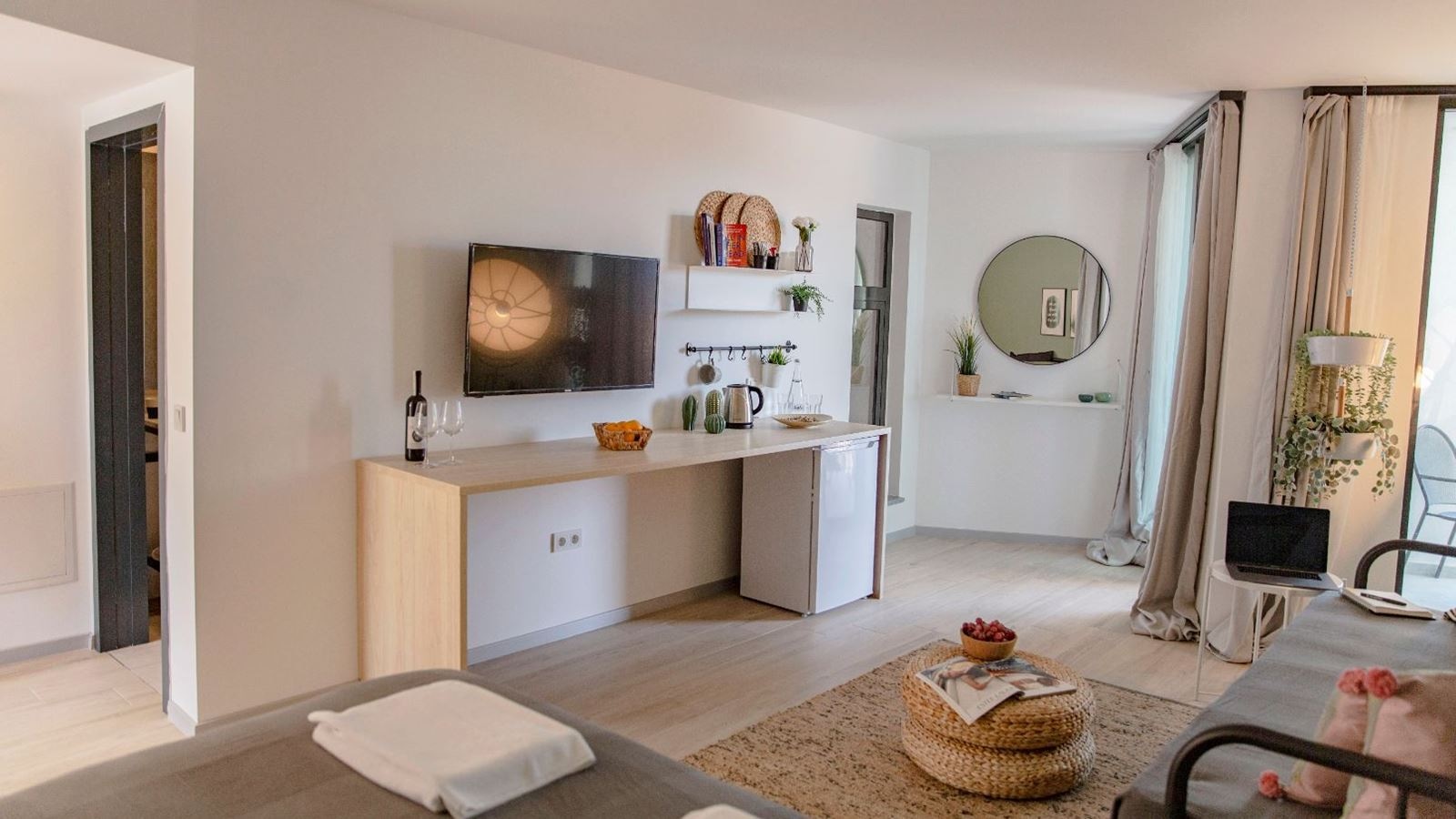 rooms-deluxe-room-with-extra-bed