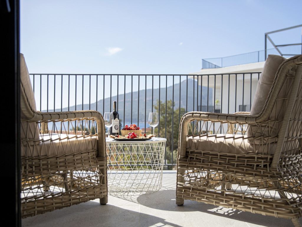 rooms-superior-room-sea-view