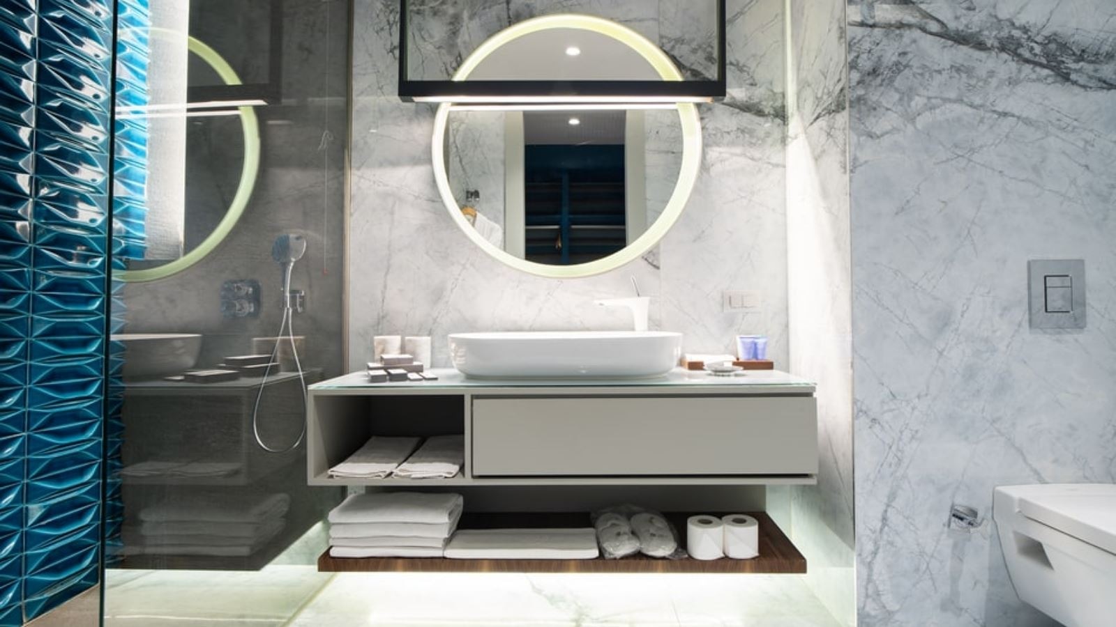 rooms-deluxe-deniz-manzarali-oda