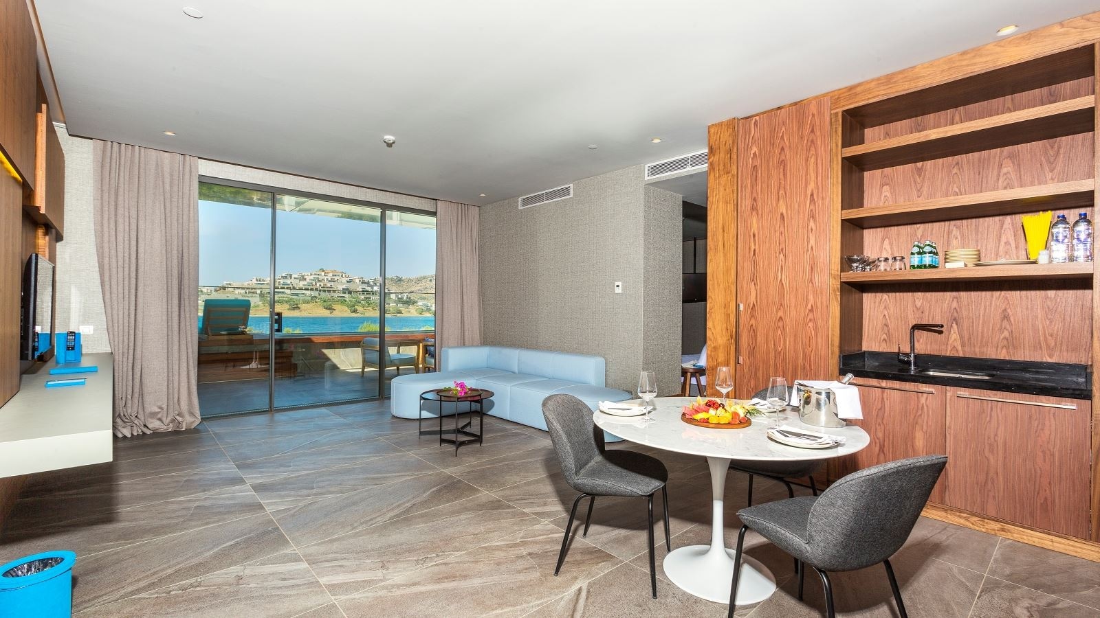 rooms-executive-suite