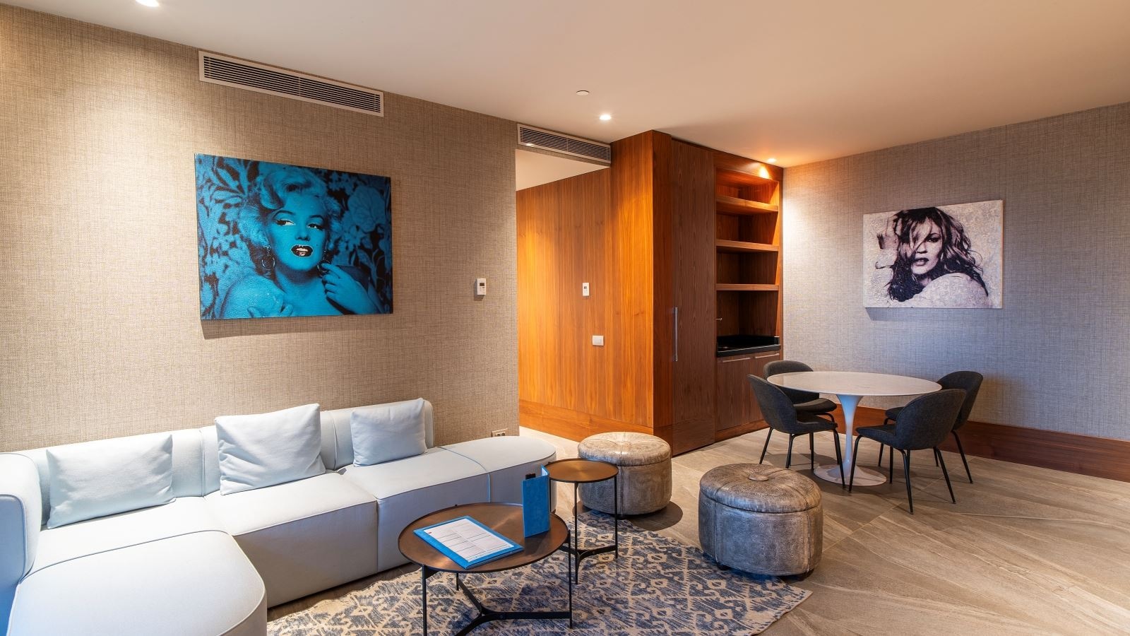 rooms-executive-suite