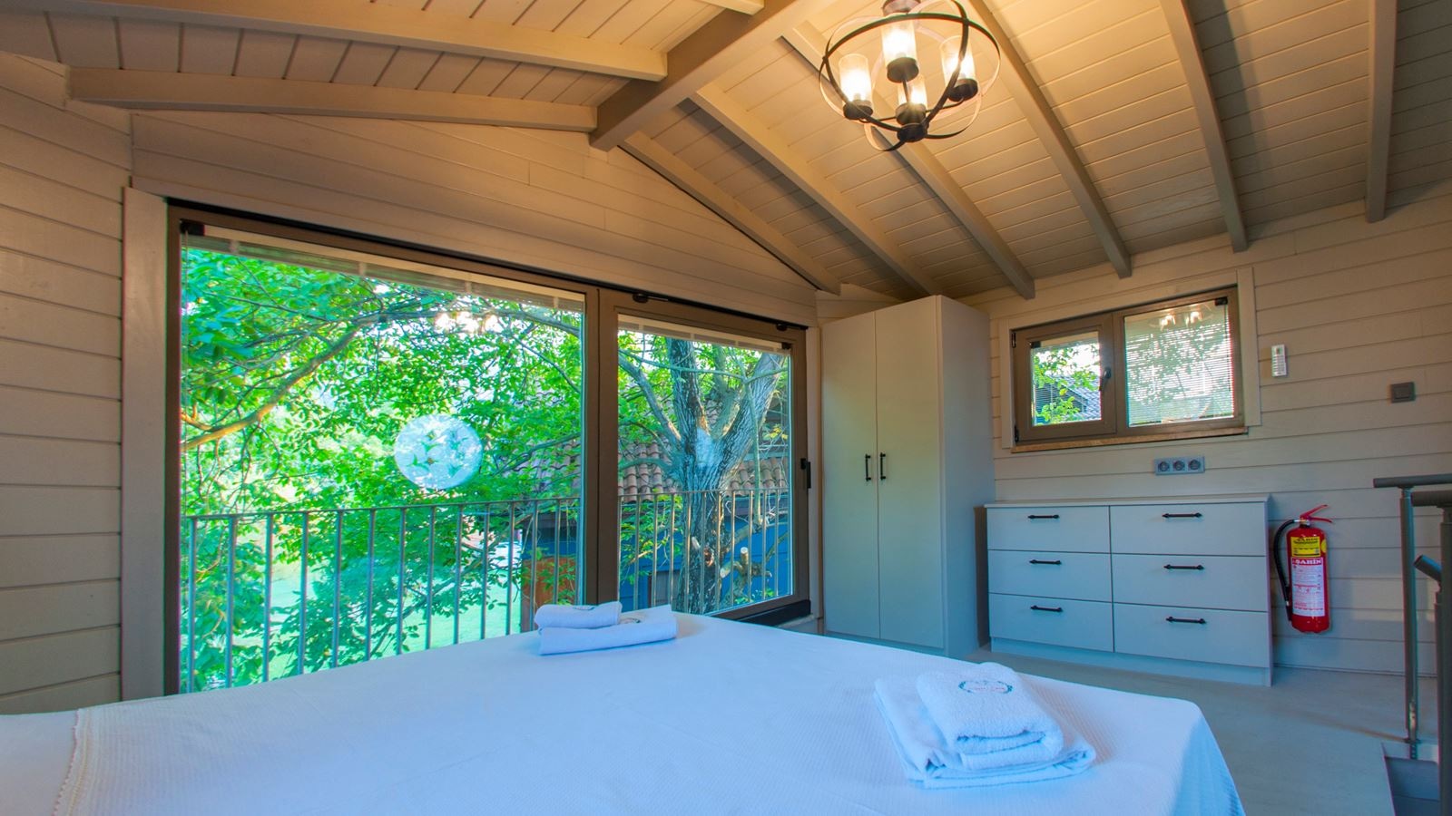 rooms-junior-garden-villa