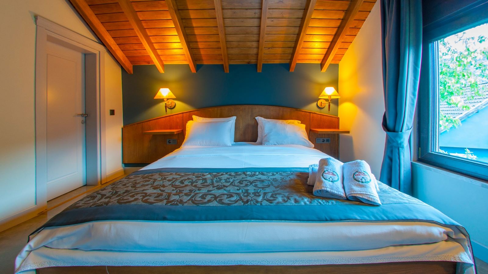 rooms-fourbedroom--superior-villa