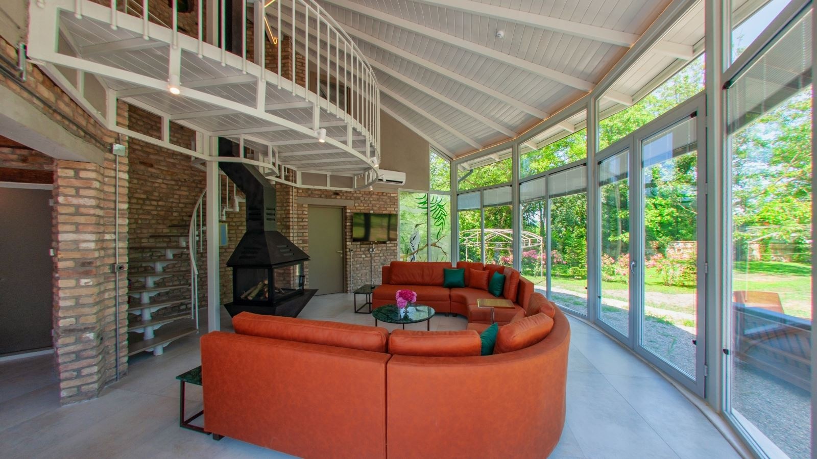 rooms-three-bedroom-luxury-villa