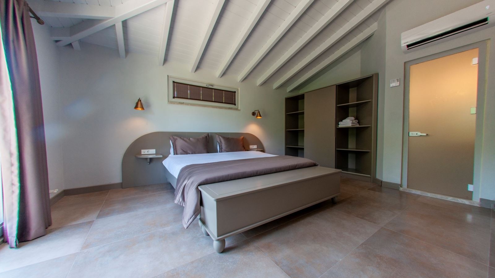 rooms-three-bedroom-luxury-villa