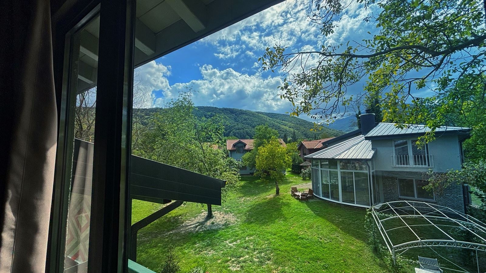 rooms-three-bedroom-luxury-villa