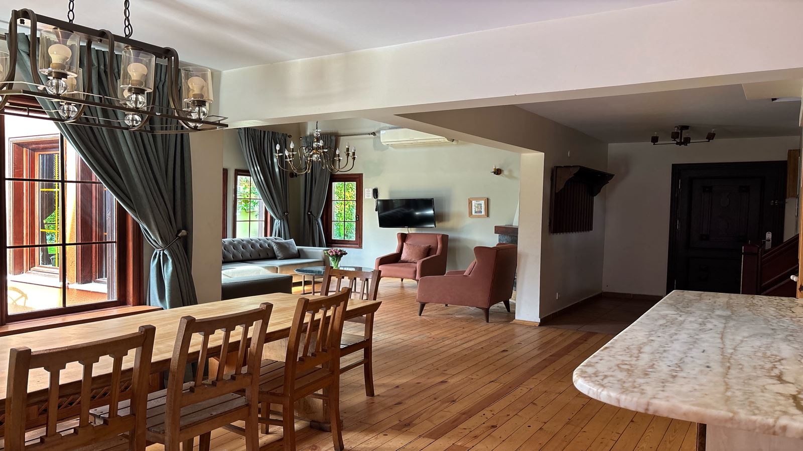 rooms-fourbedroom-country-villa