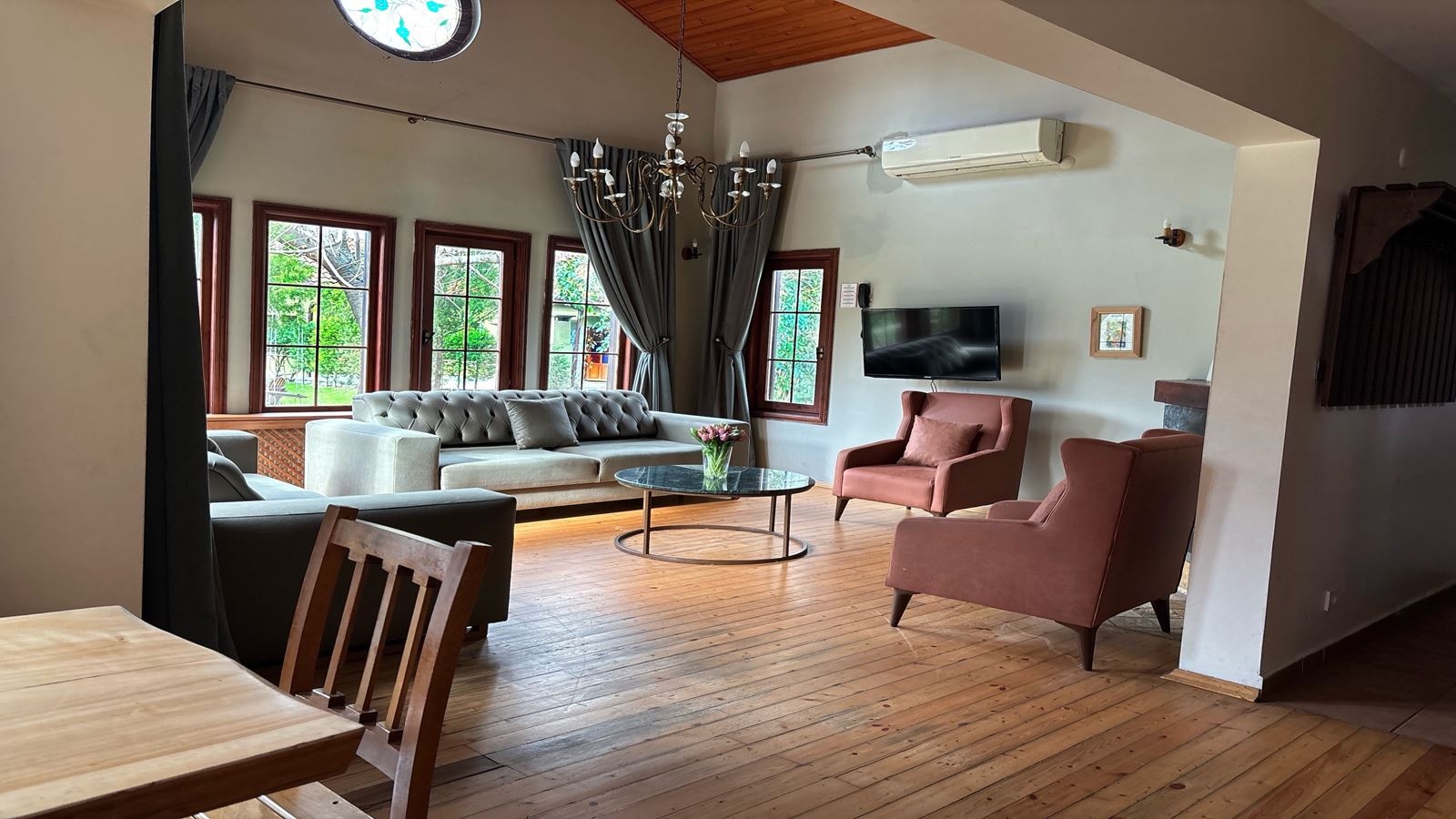 rooms-fourbedroom-country-villa