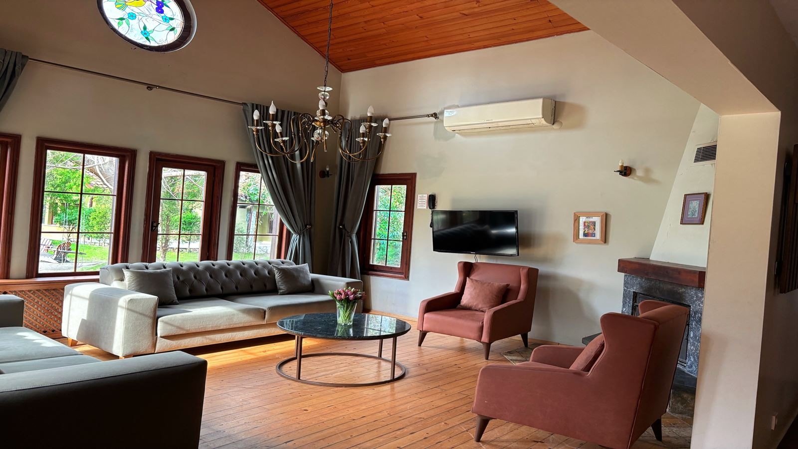 rooms-fourbedroom-country-villa