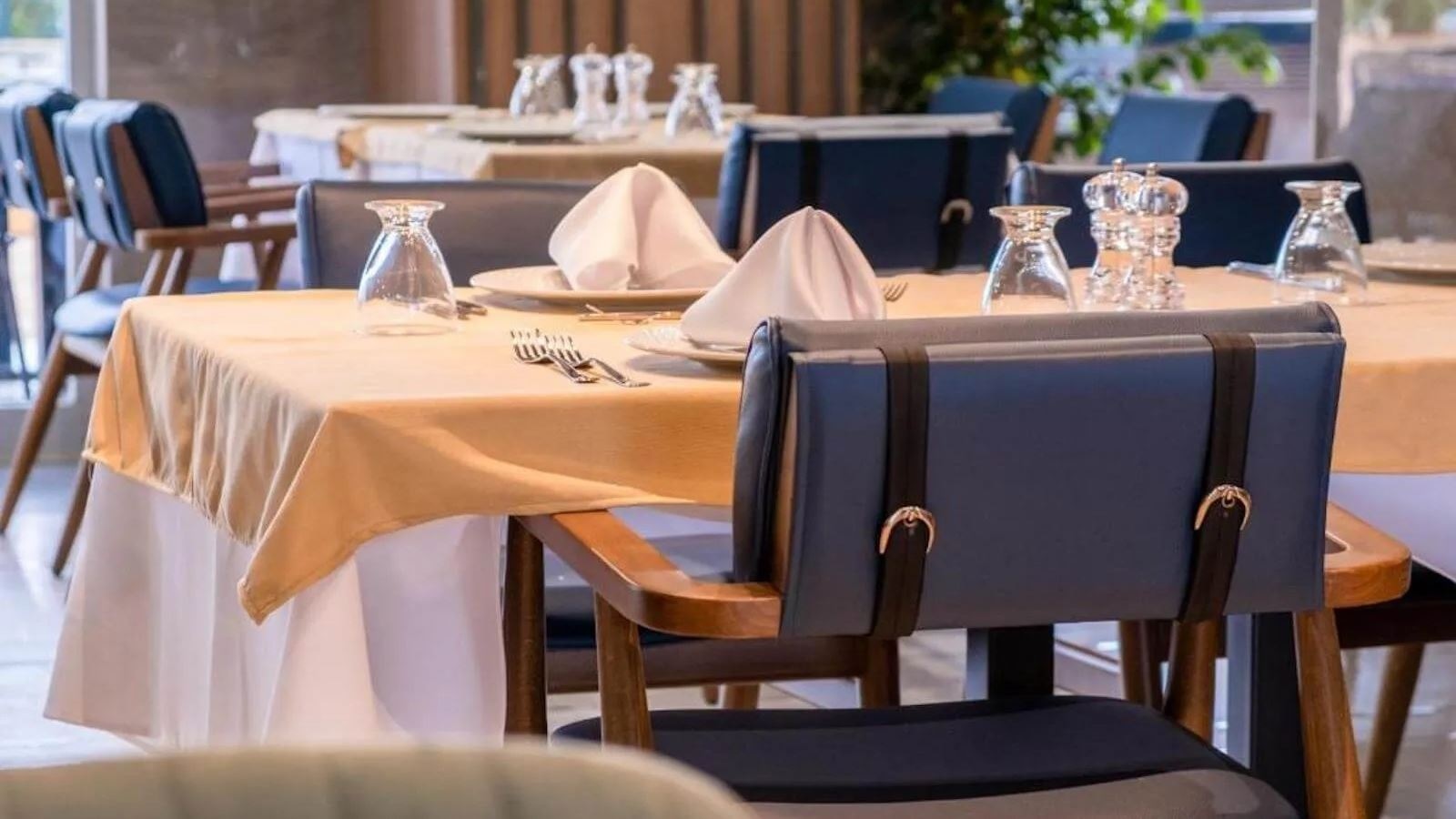 restaurants-main-restourant