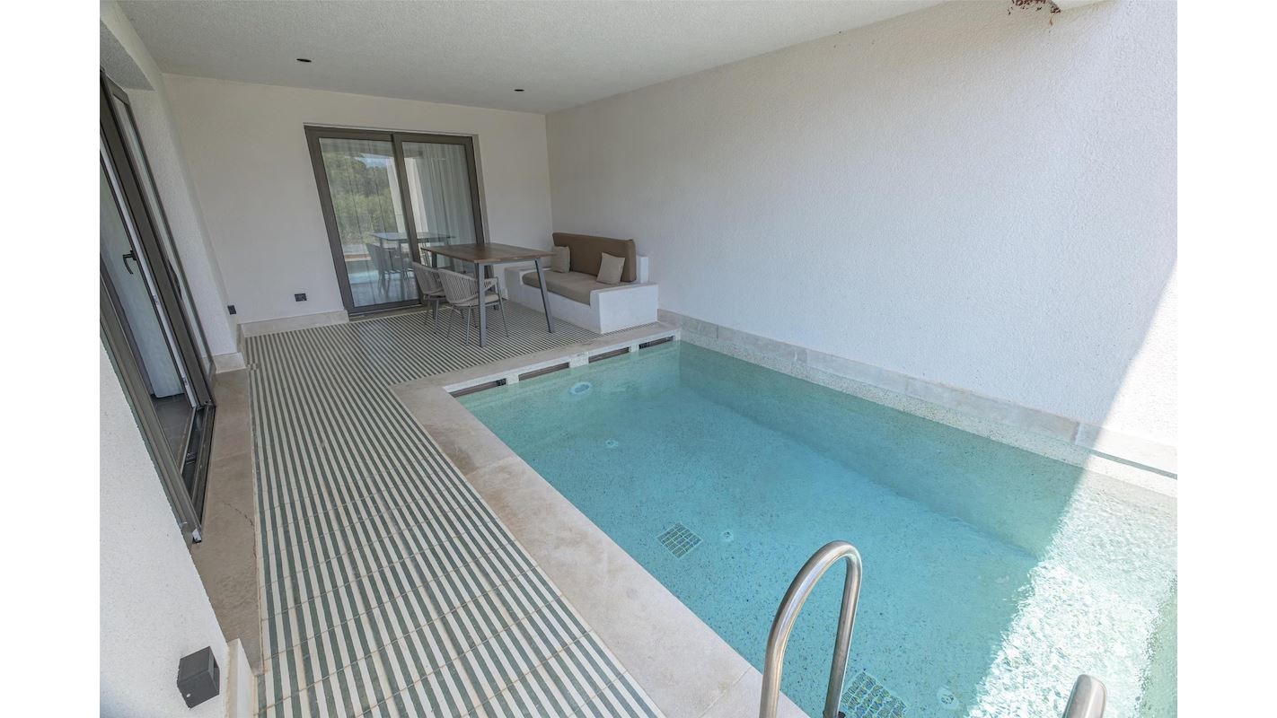 rooms-suite--private-pool