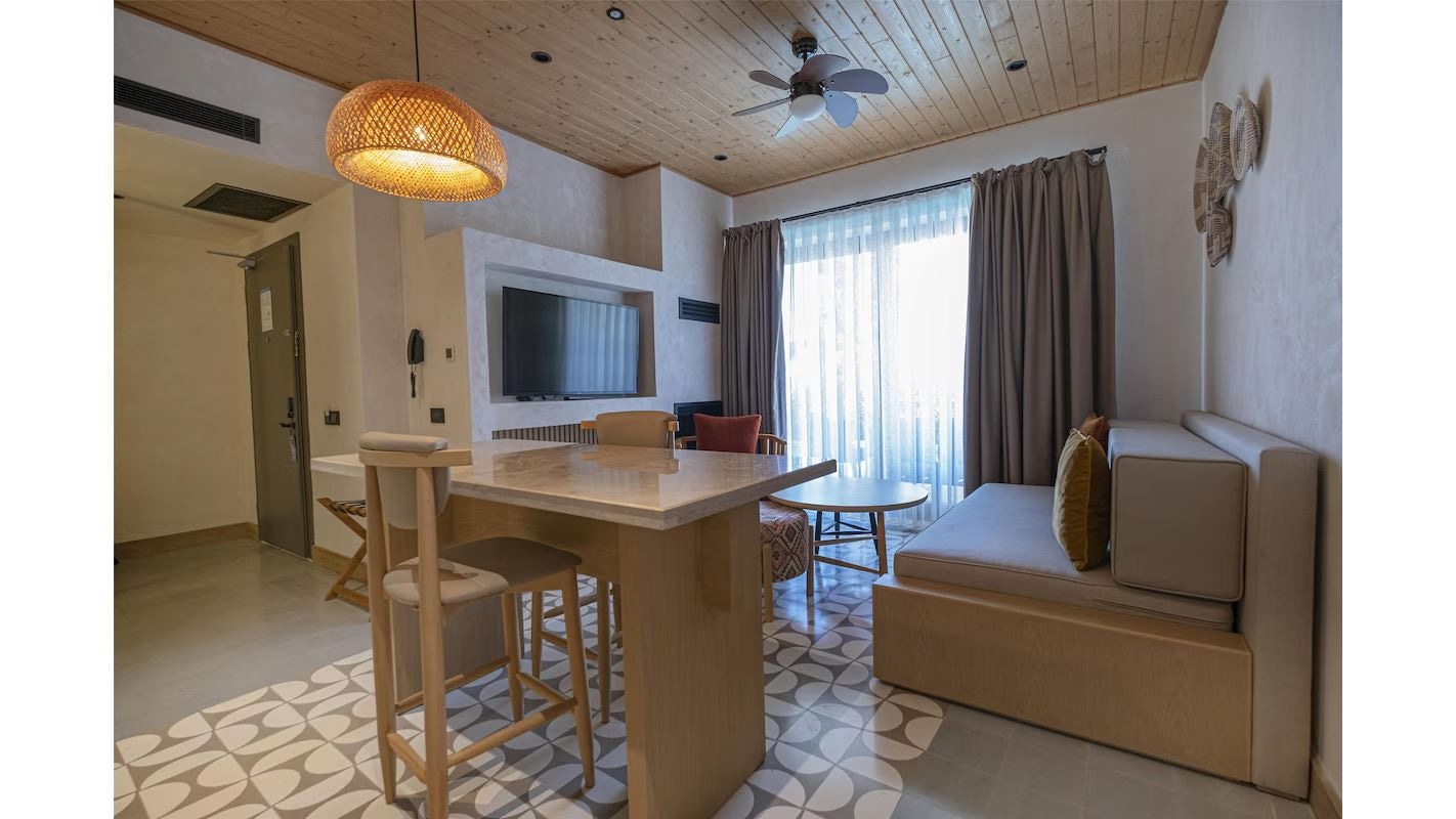 rooms-premium-suite--private-pool