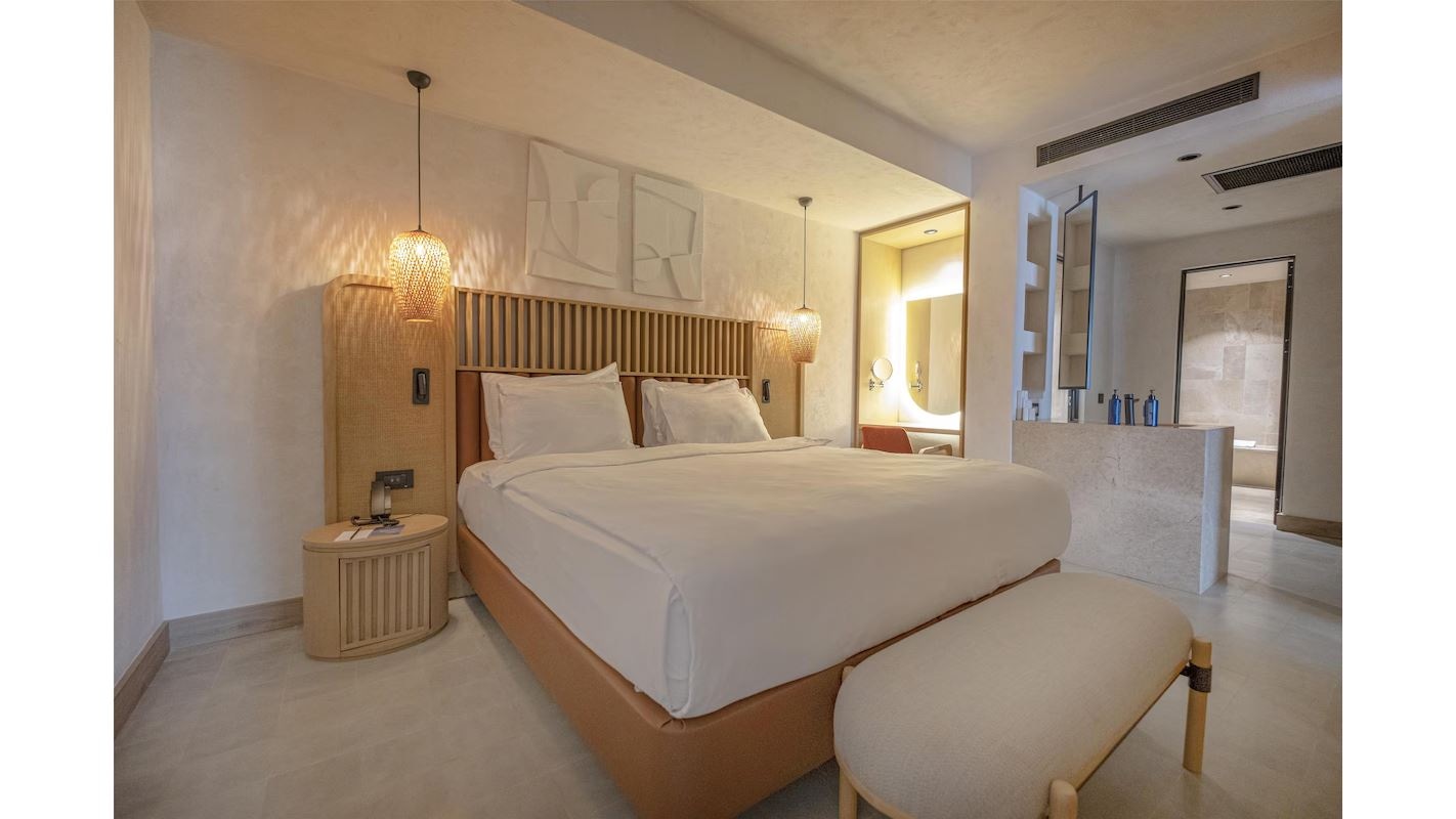 rooms-premium-suite--private-pool