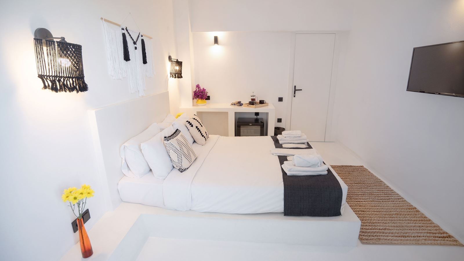 rooms-superior-3-kisilik-oda-kismi-deniz-manzarali