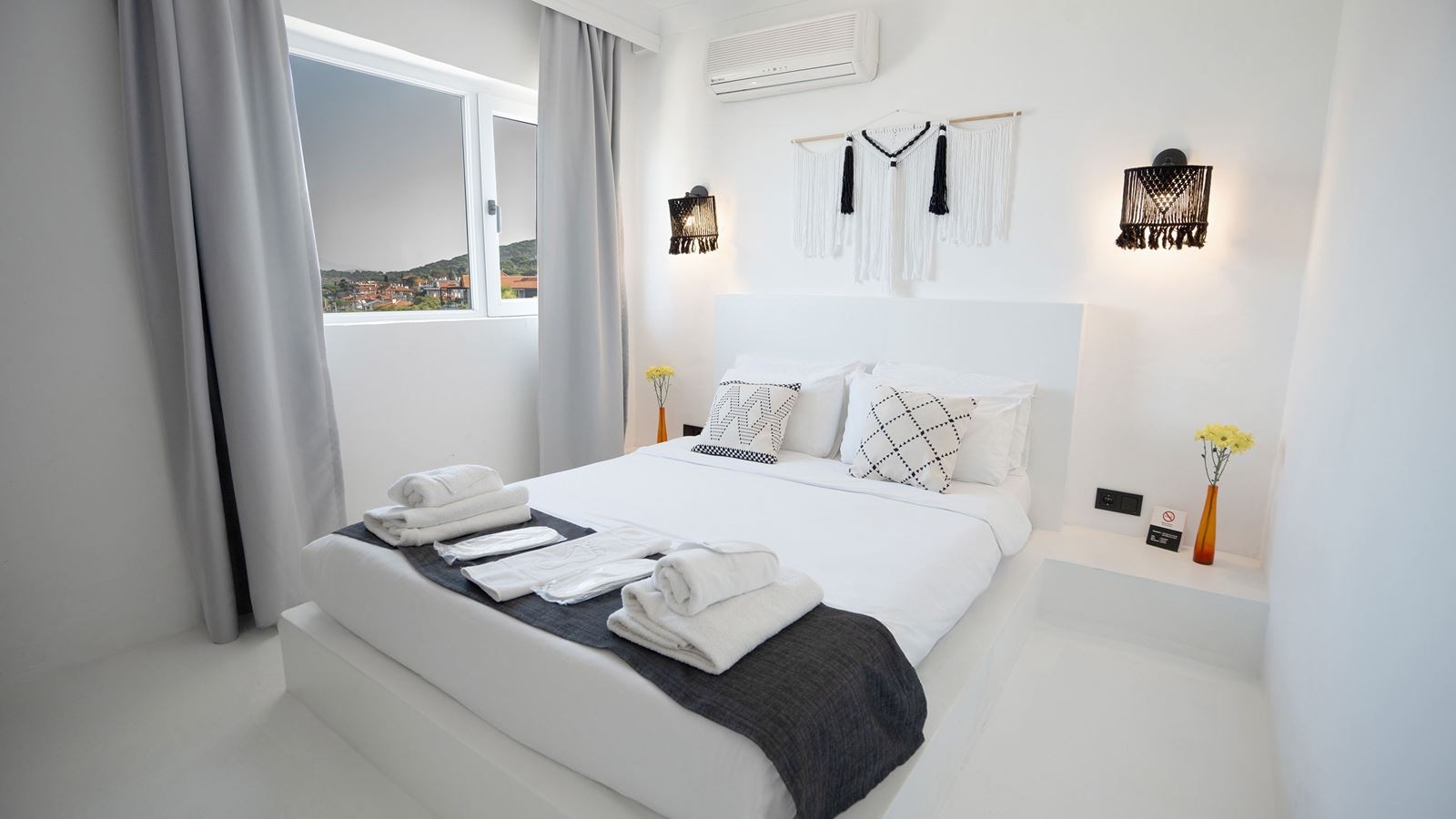 rooms-deluxe-3-kisilik-oda--deniz-manzarali