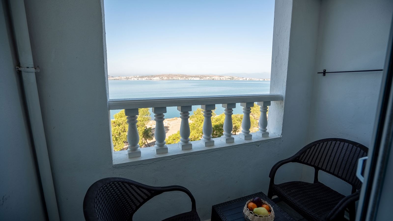 rooms-deluxe-2-kisilik-oda--deniz-manzarali