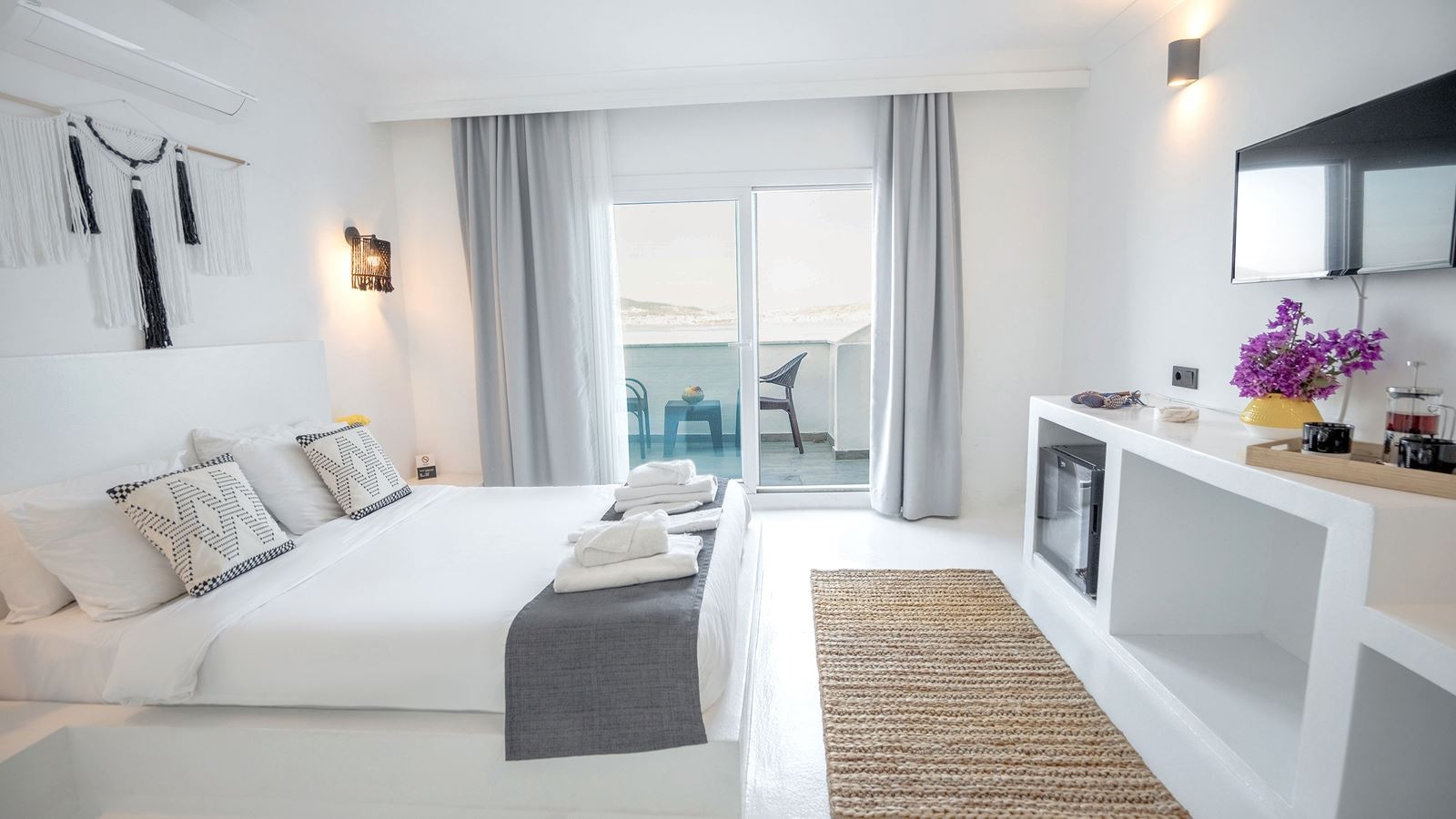 rooms-deluxe-2-kisilik-oda--deniz-manzarali