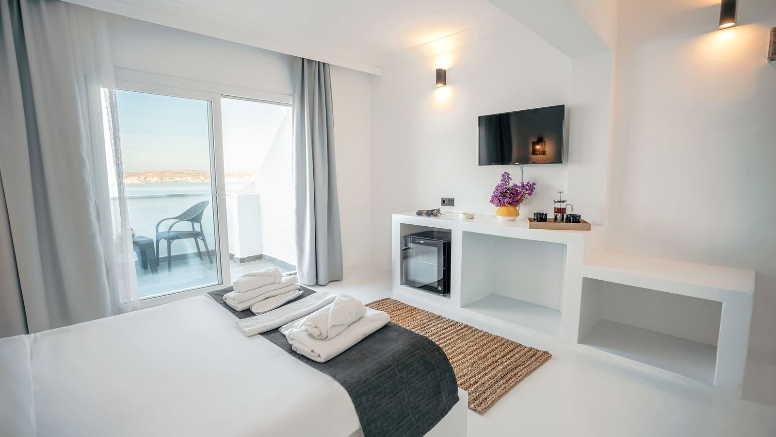 rooms-deluxe-2-kisilik-oda--deniz-manzarali