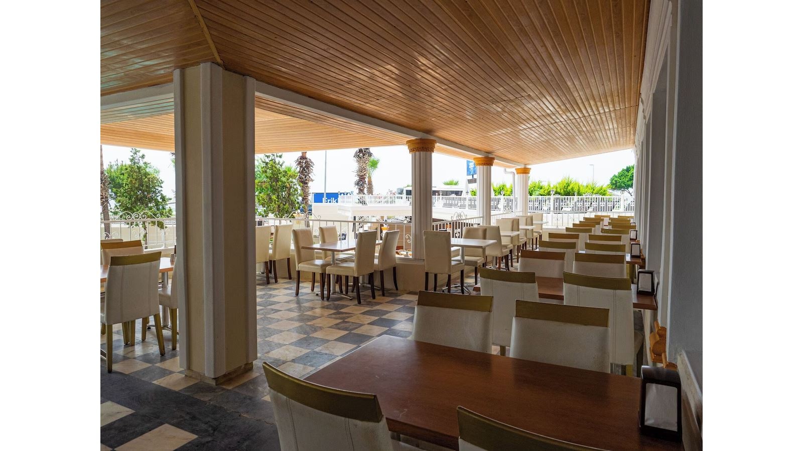 restaurants-restaurants