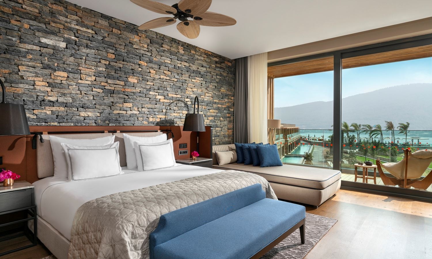 rooms-superior-room-sea-view