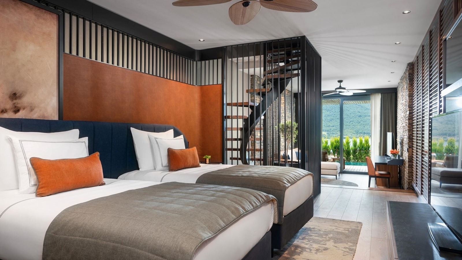 rooms-laguna-dublex-family-suit