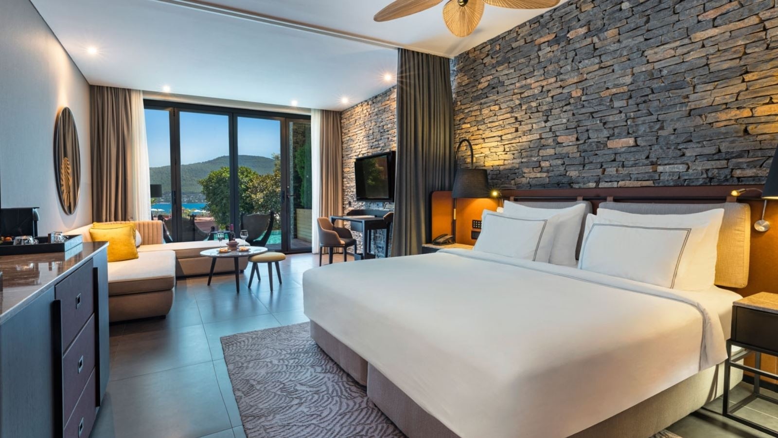 rooms-laguna-superior-room