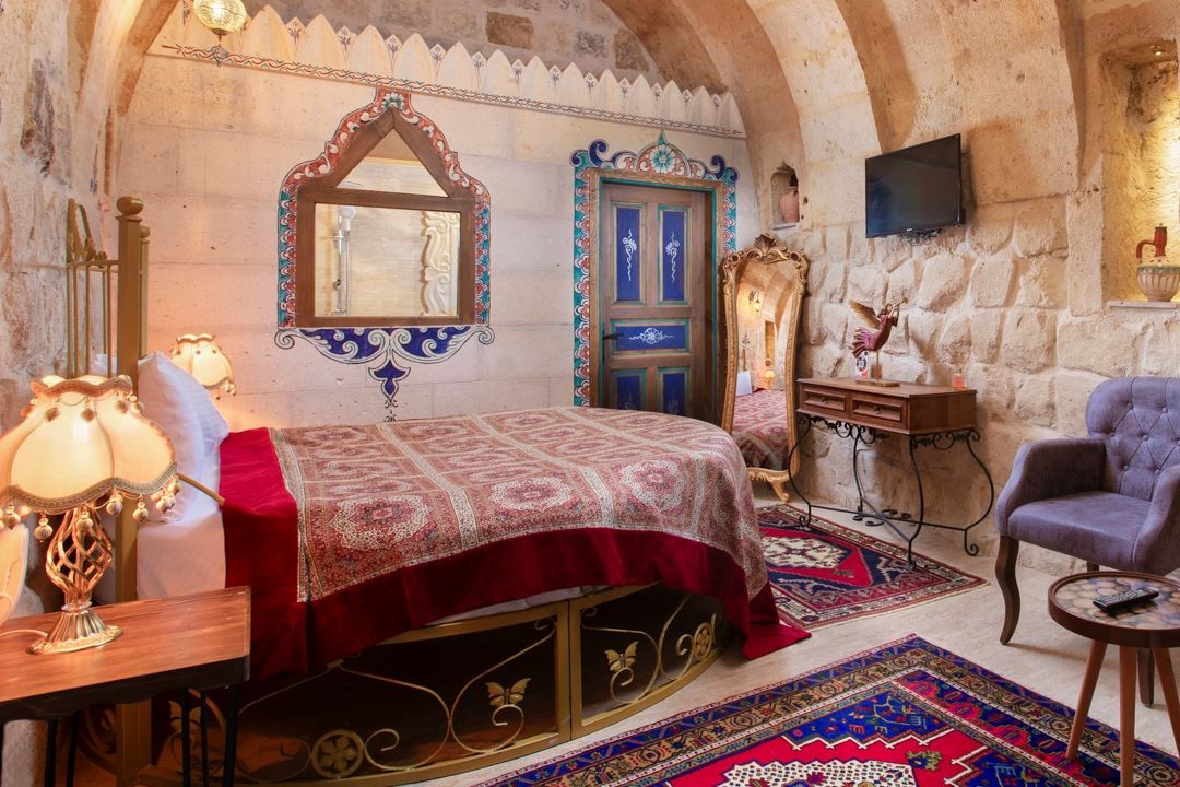 rooms-with-jacuzzi-suit