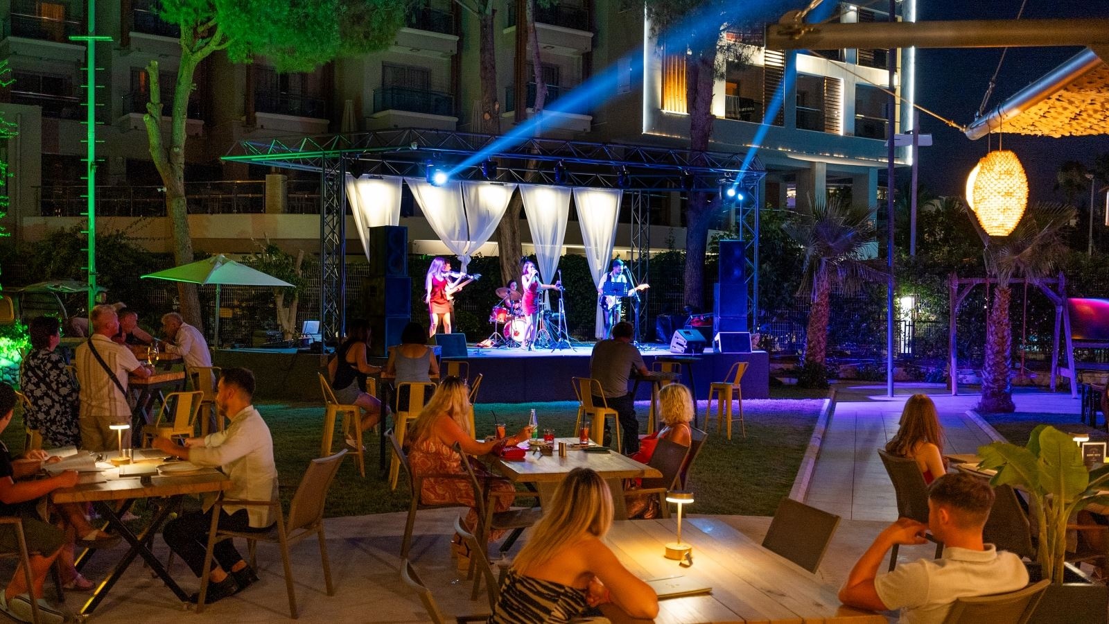 restaurants-a-la-carte-restautant