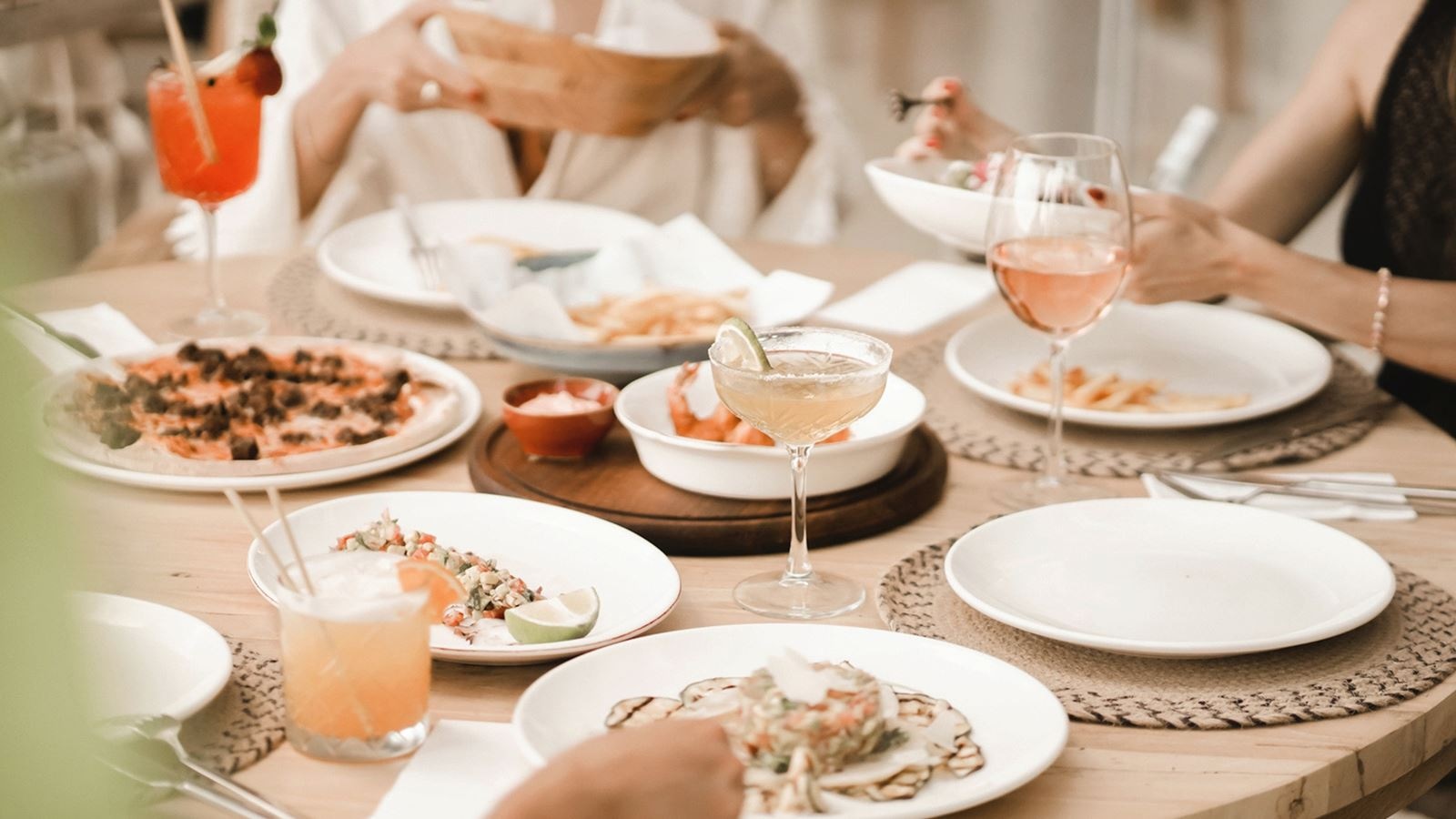 restaurants-main-building