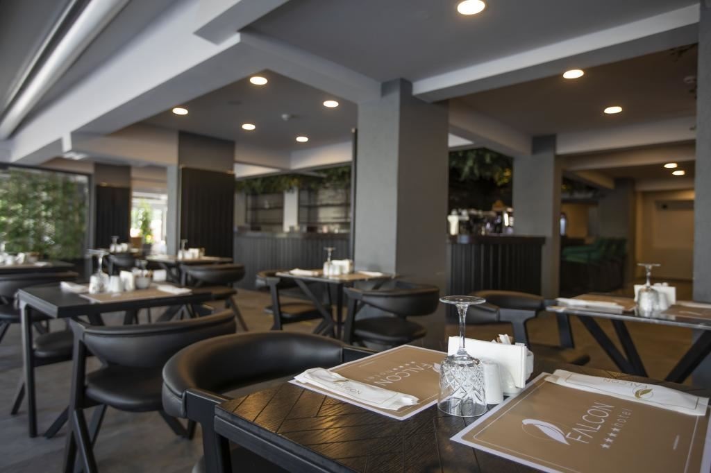 restaurants-falcon1511