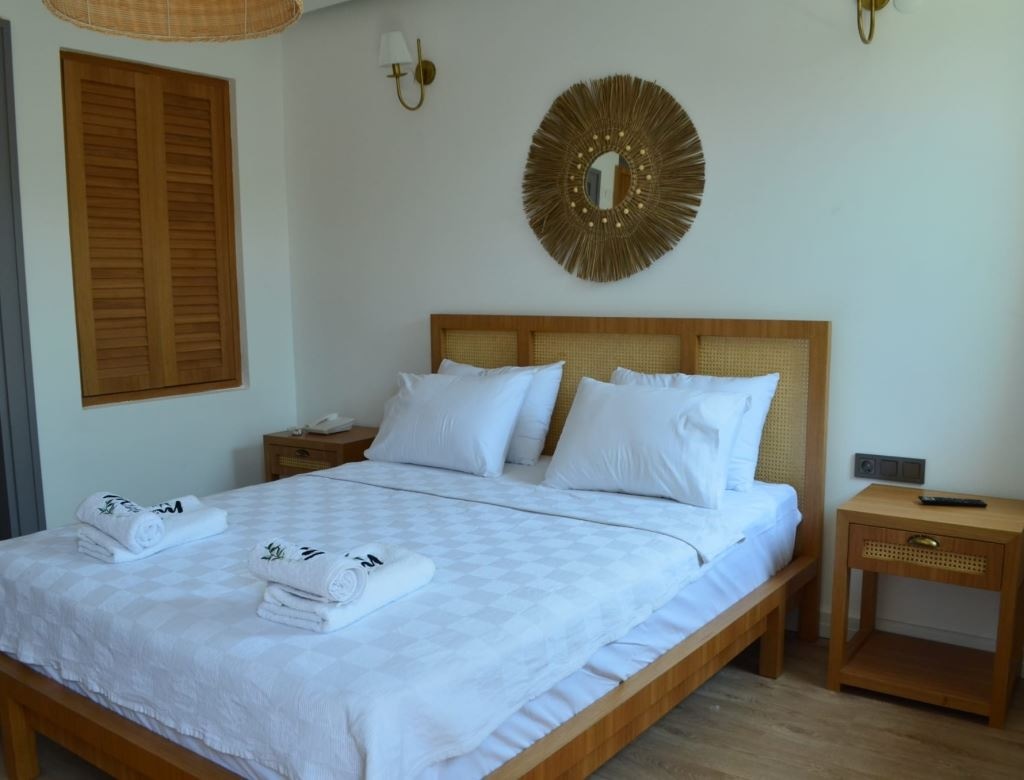 rooms-jakuzili-deluxe-oda