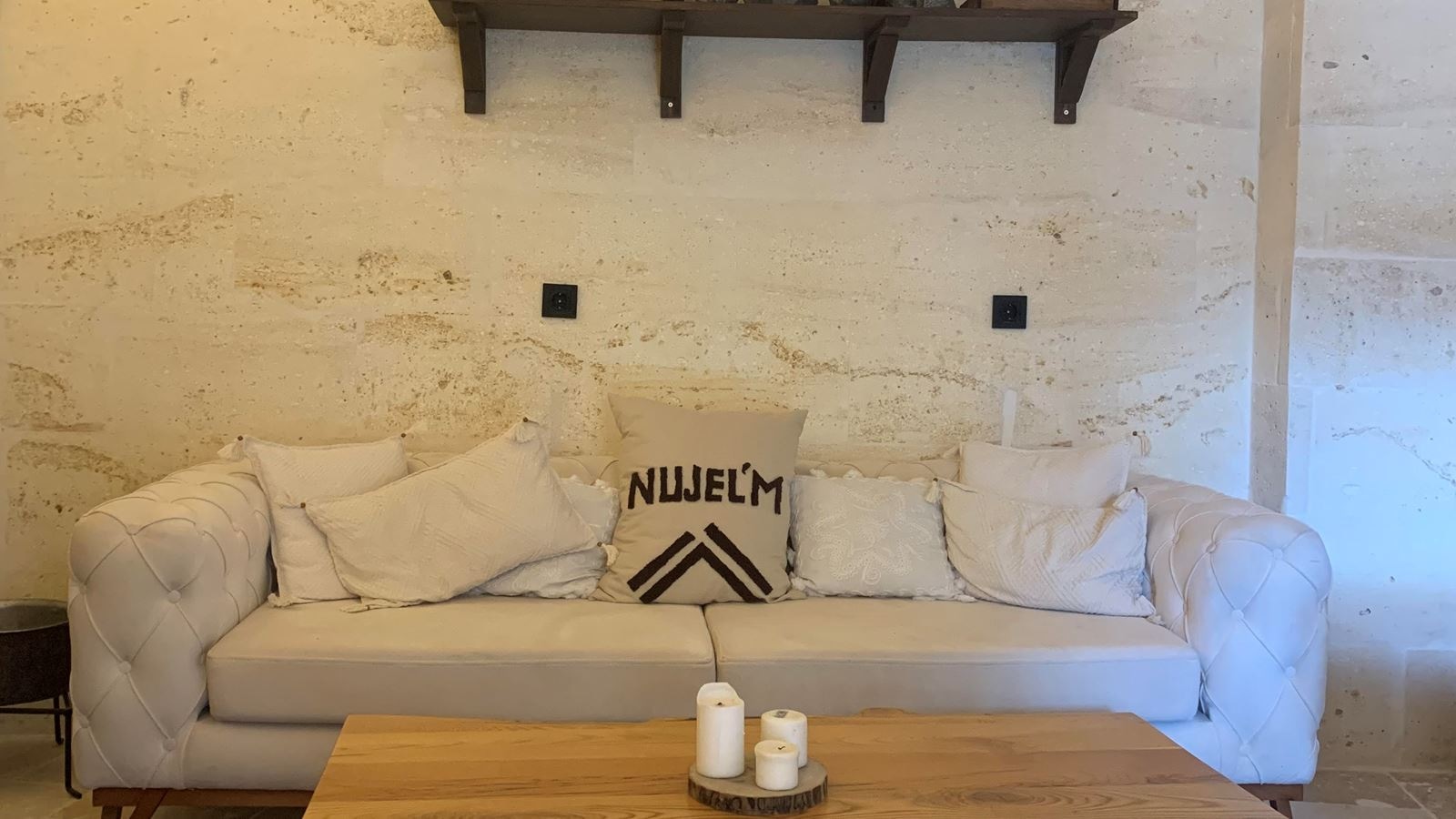 restaurants-restaurant