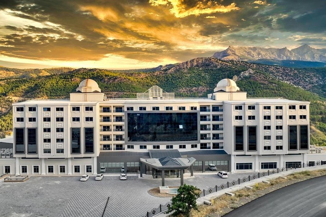 general-main-building