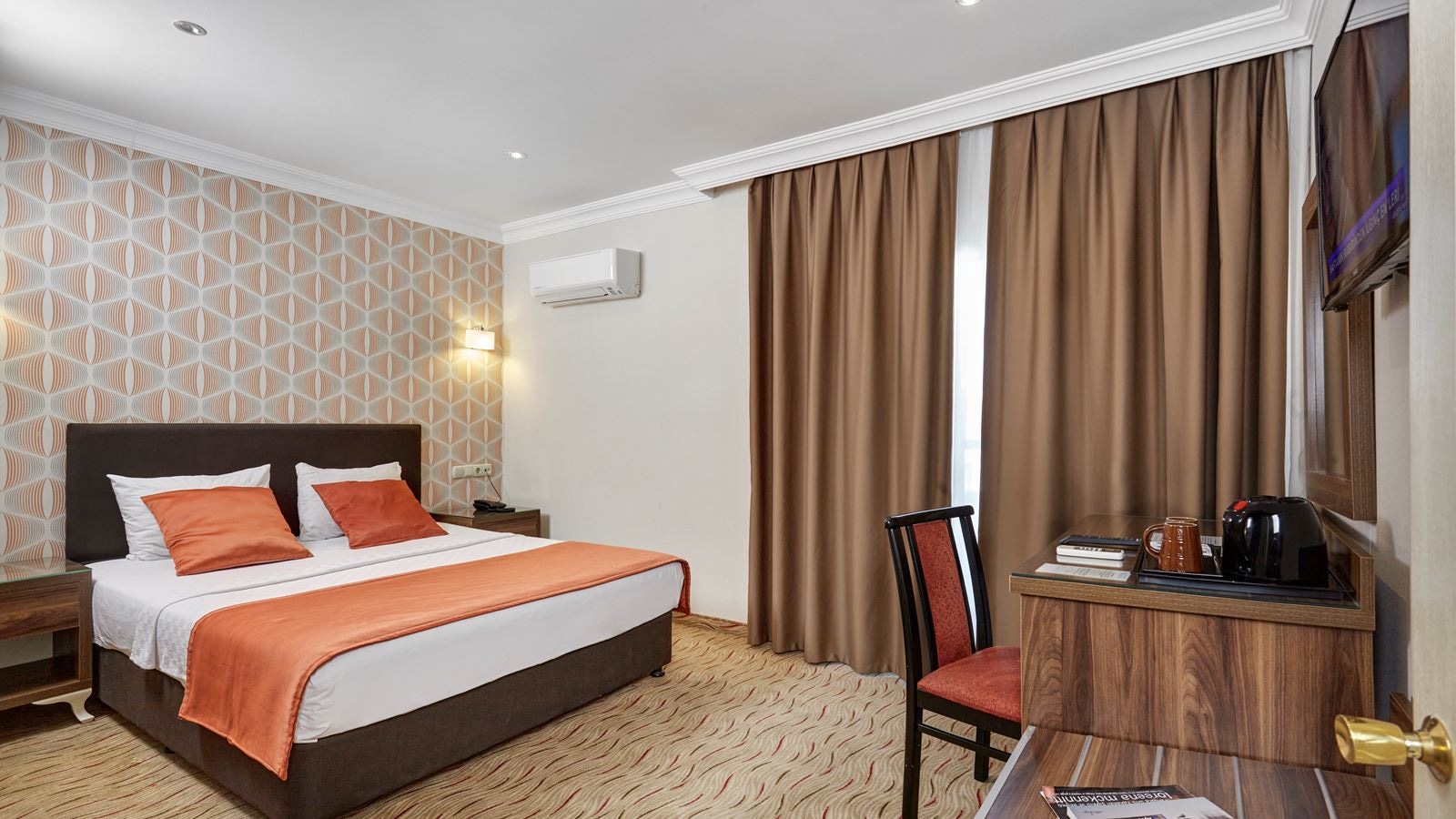 rooms-superior-room-seaview-balcony