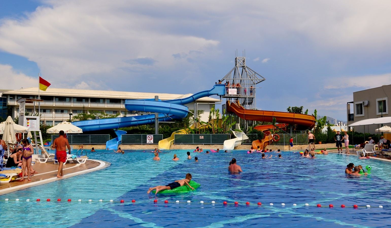 water-park-water-park