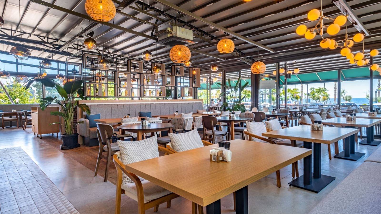 restaurants-riviera-costa-bistro