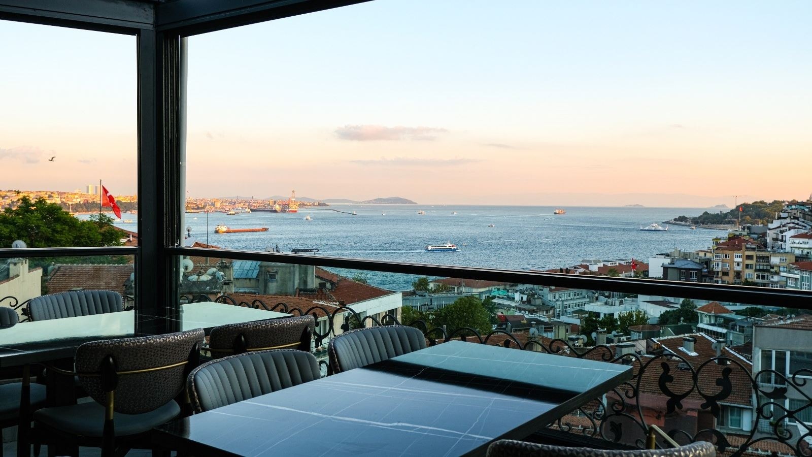 restaurants-restaurants