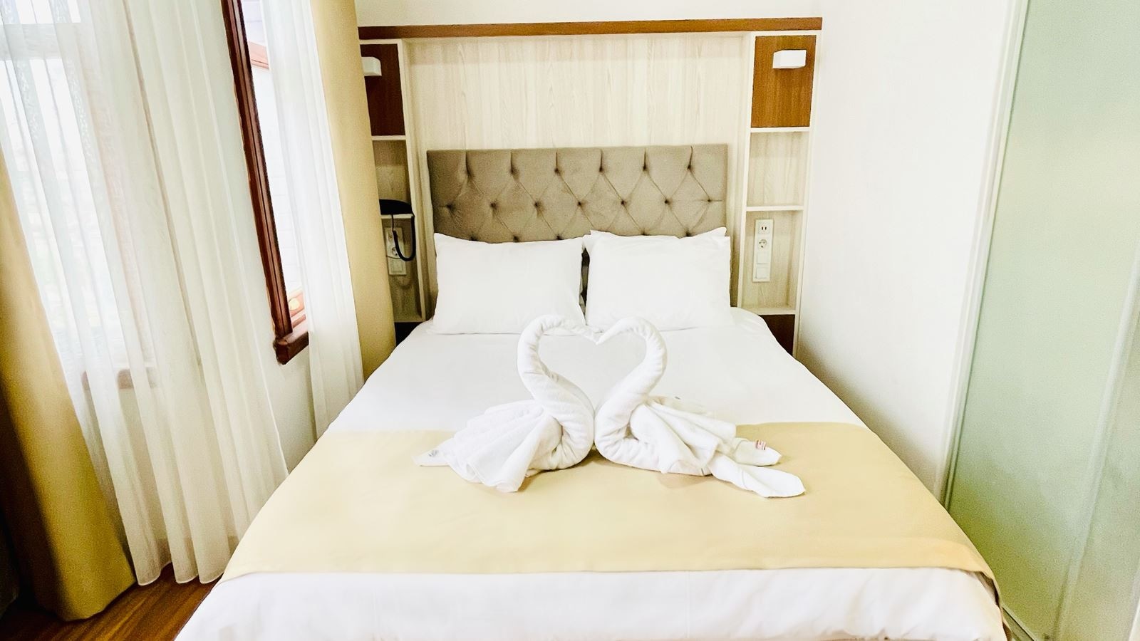 rooms-family-room-standard