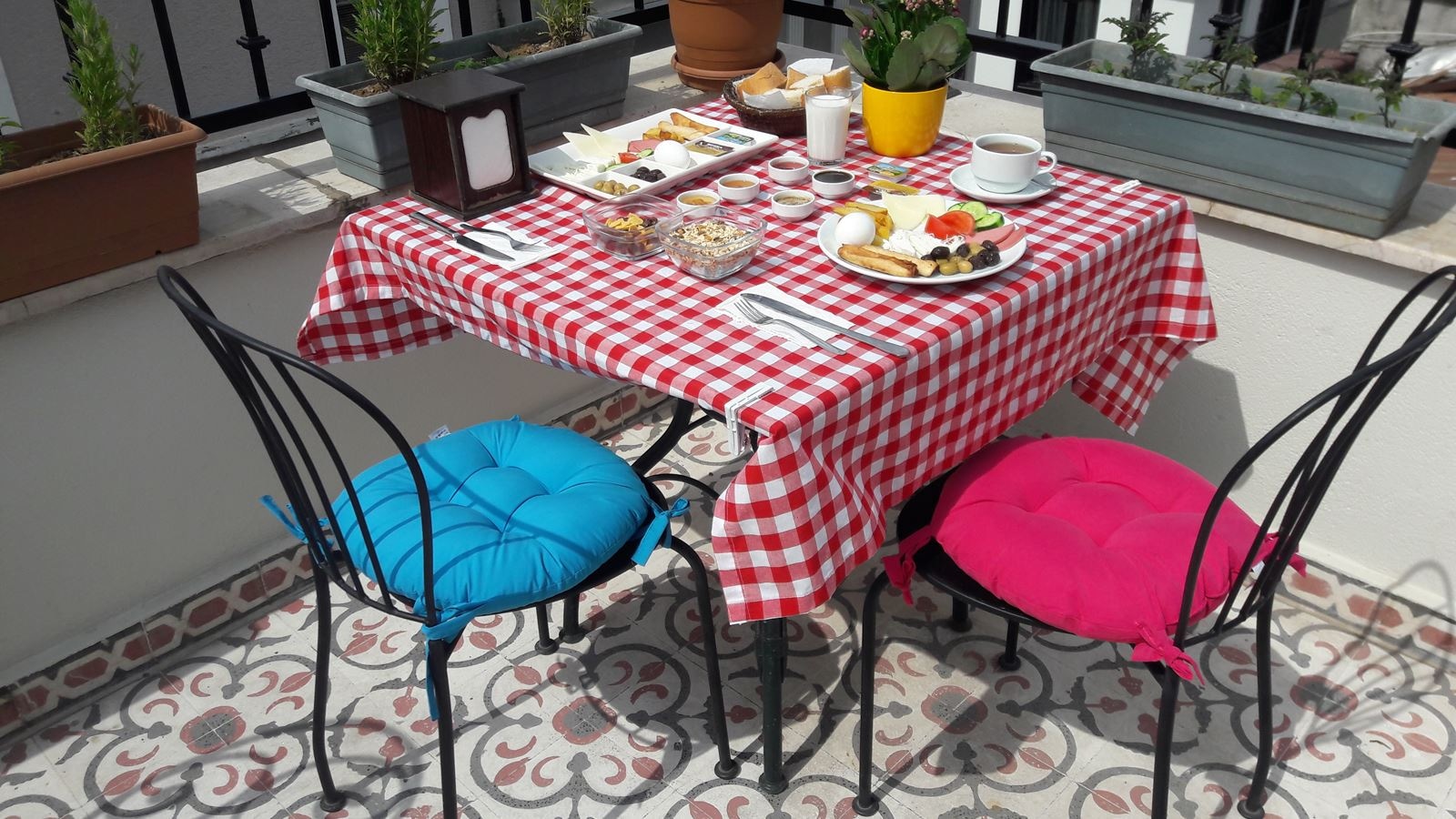 restaurants-restaurants