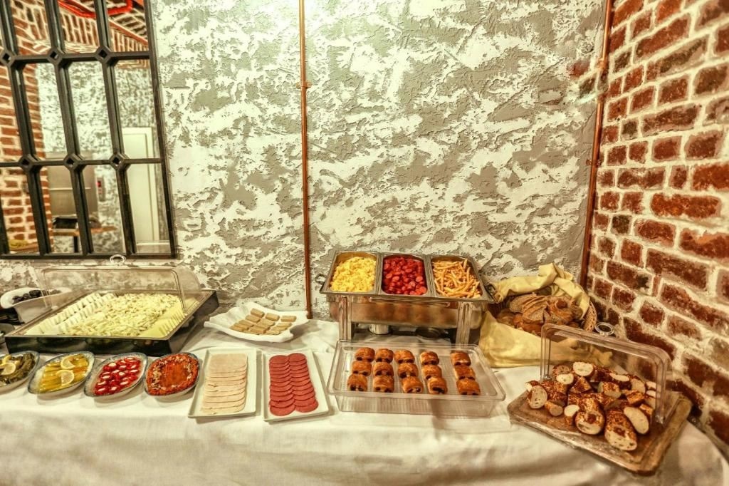 restaurants-restaurants