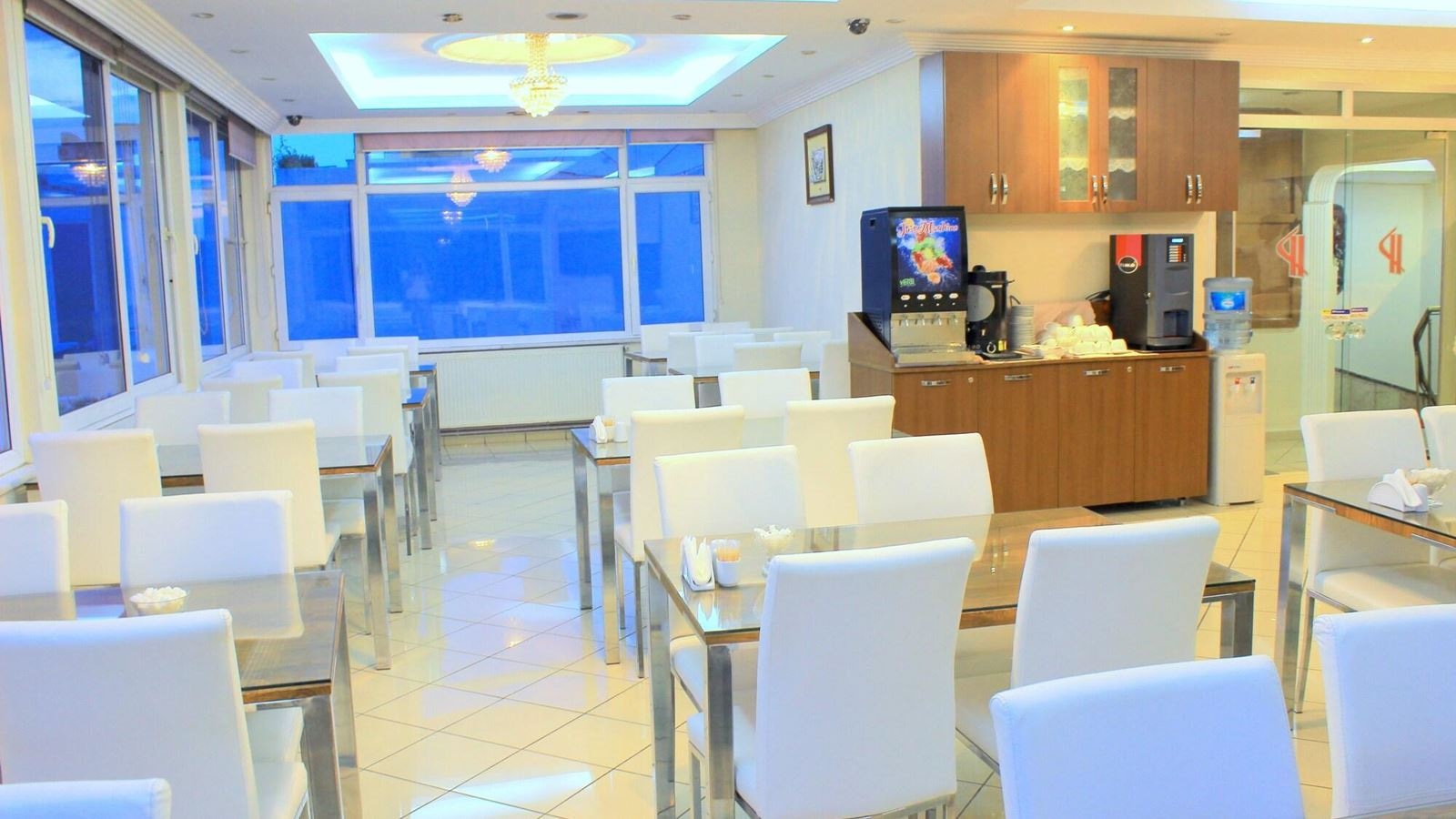 restaurants-restaurants