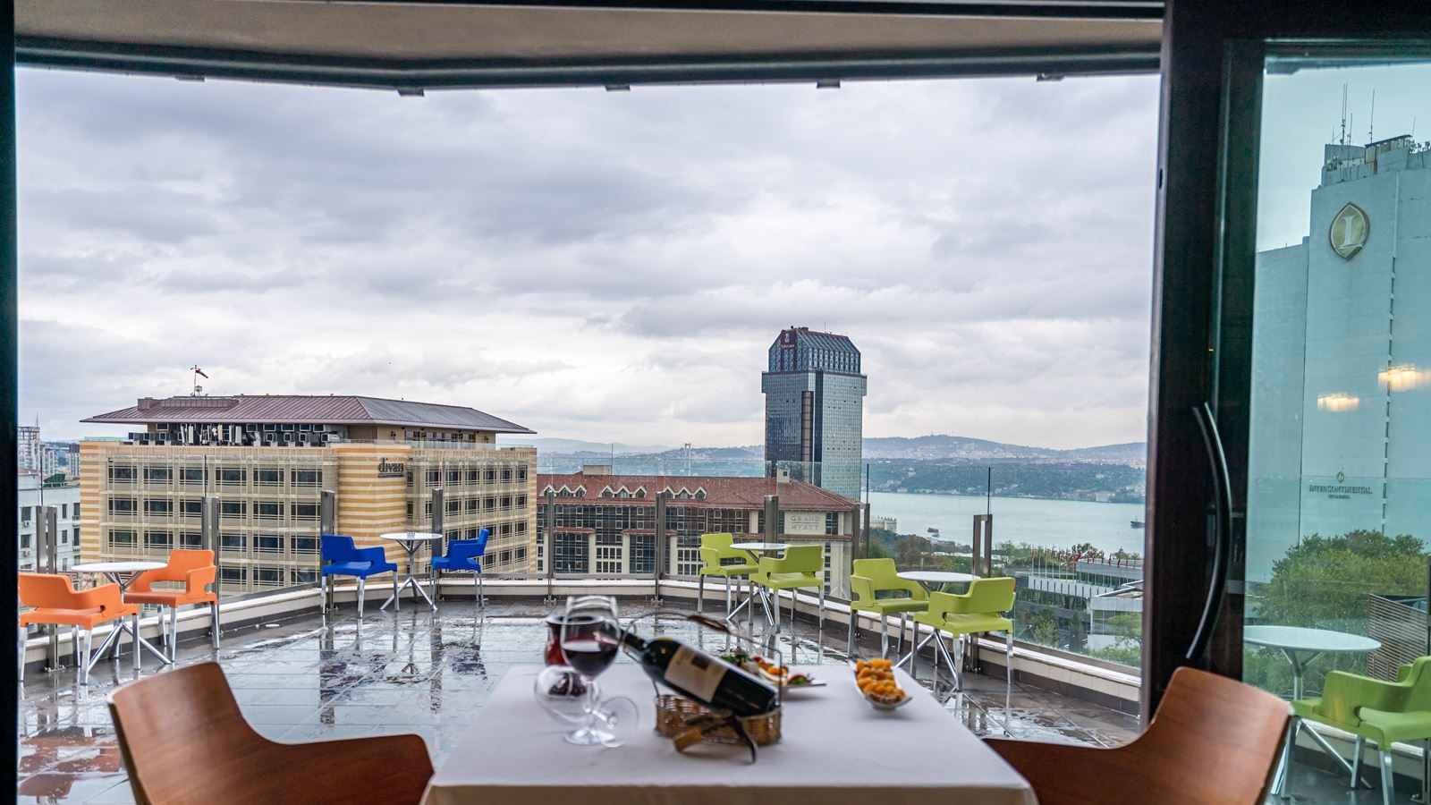 restaurants-restaurants