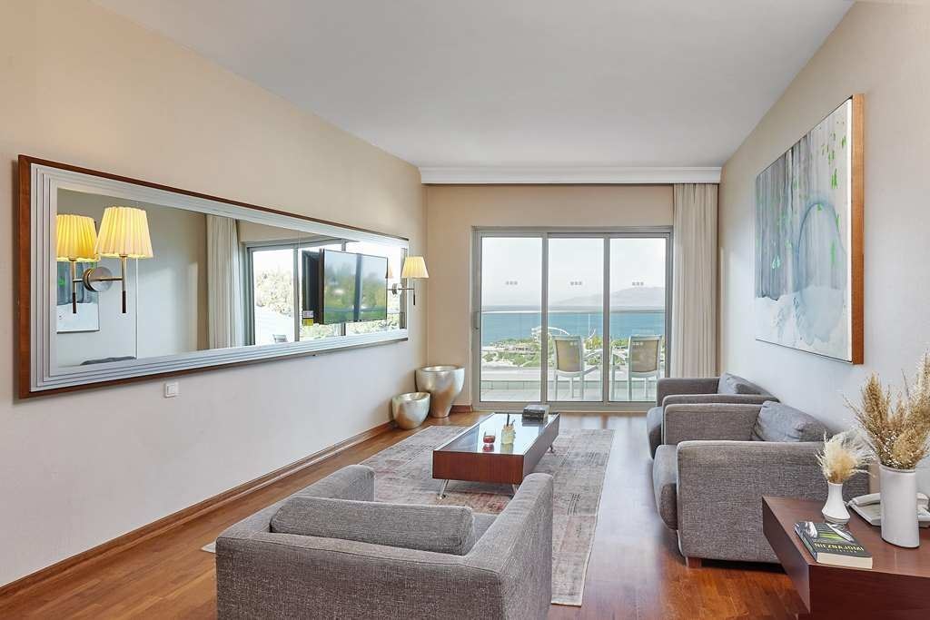 rooms-standard-suit-room