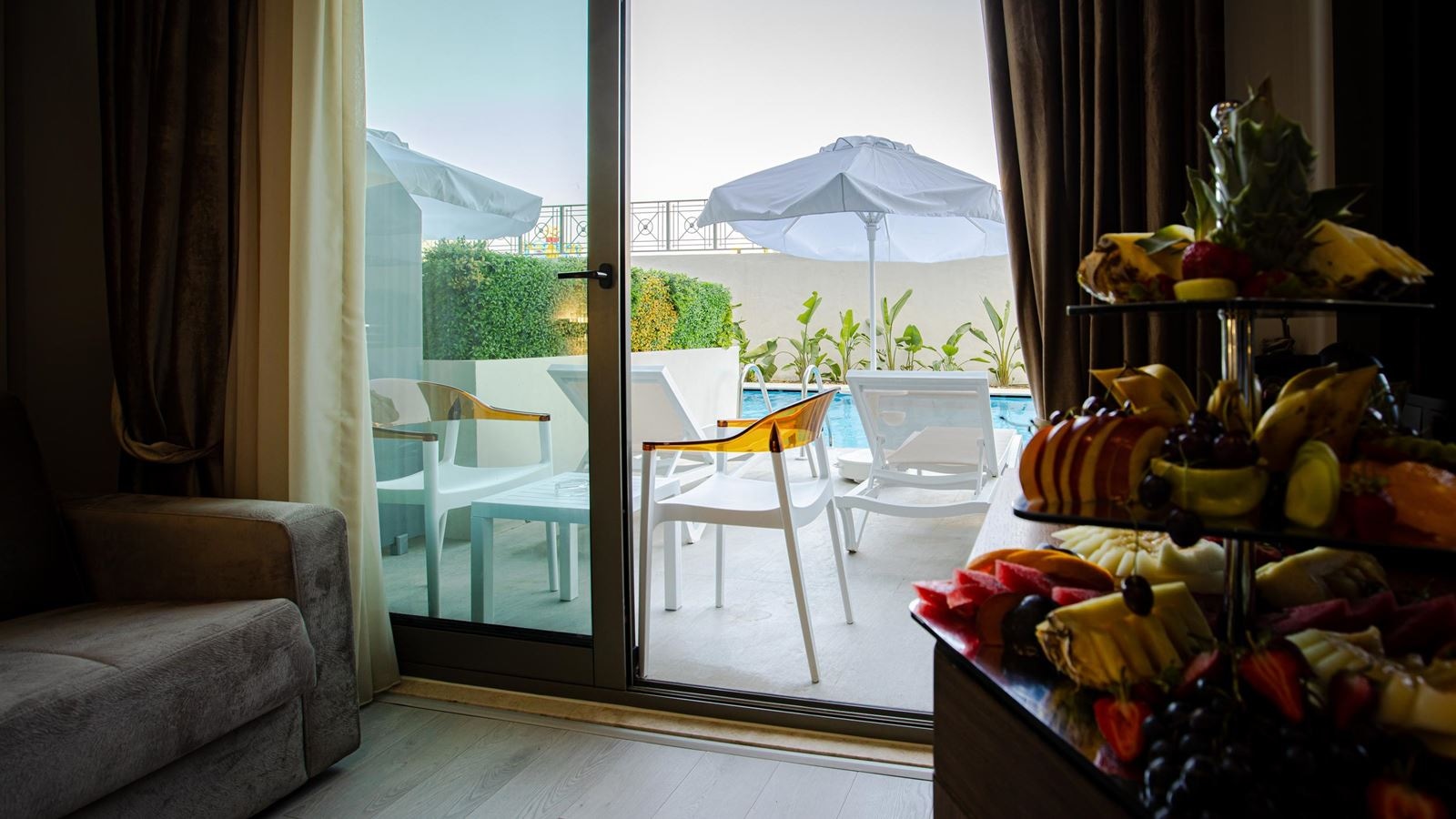 rooms-family-swim-up